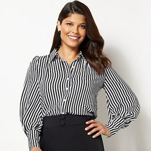 New York and Company Blouse - Picture 1 of 2